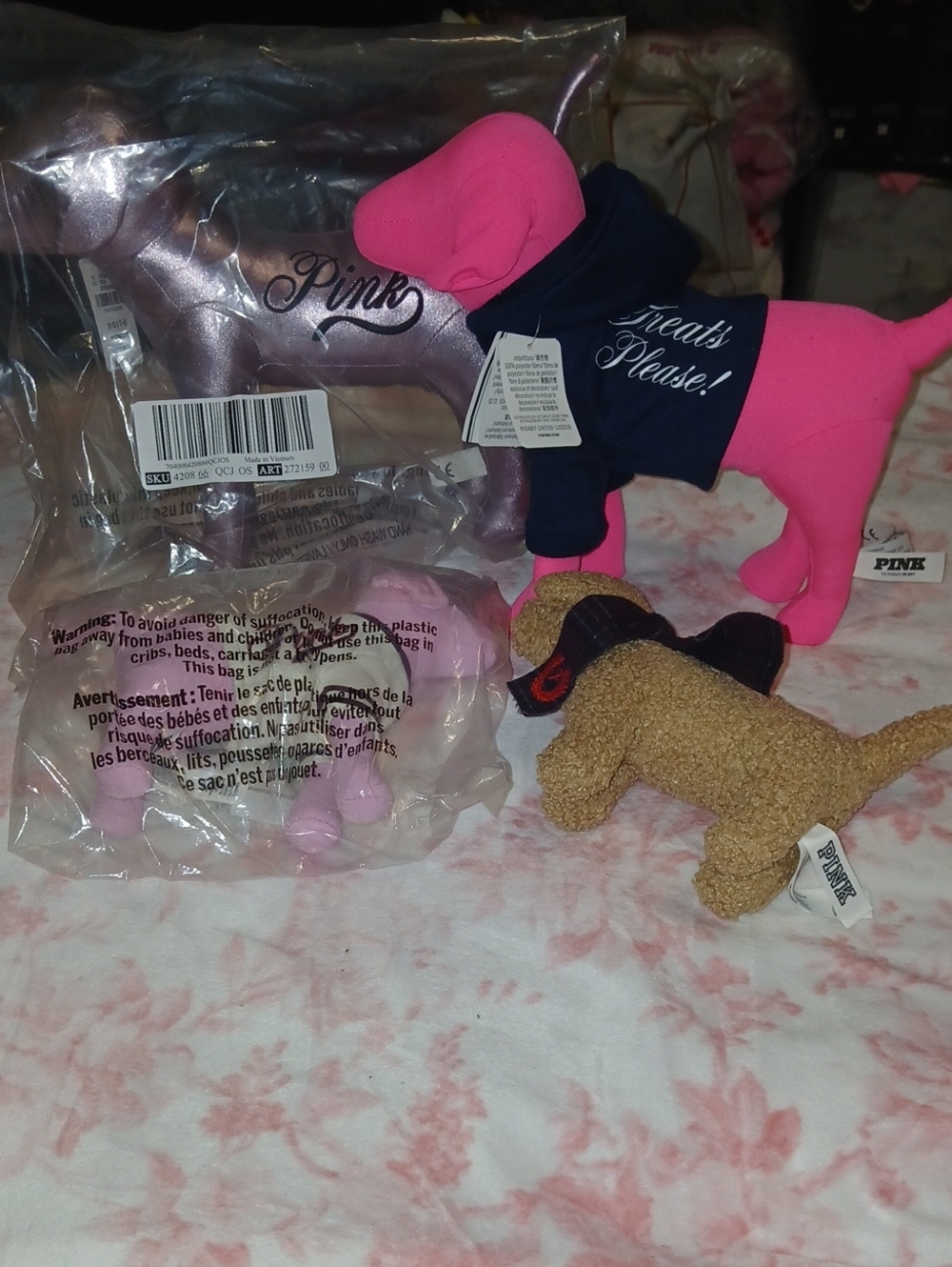 VS PINK Dog Bundle! - Picture 2 of 3